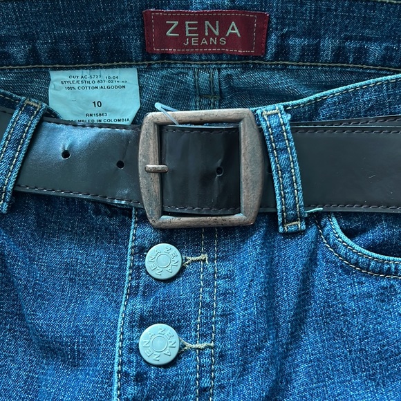 Zena Jeans, never worn, like new, Size 10, Blue, button fly style - Picture 6 of 6